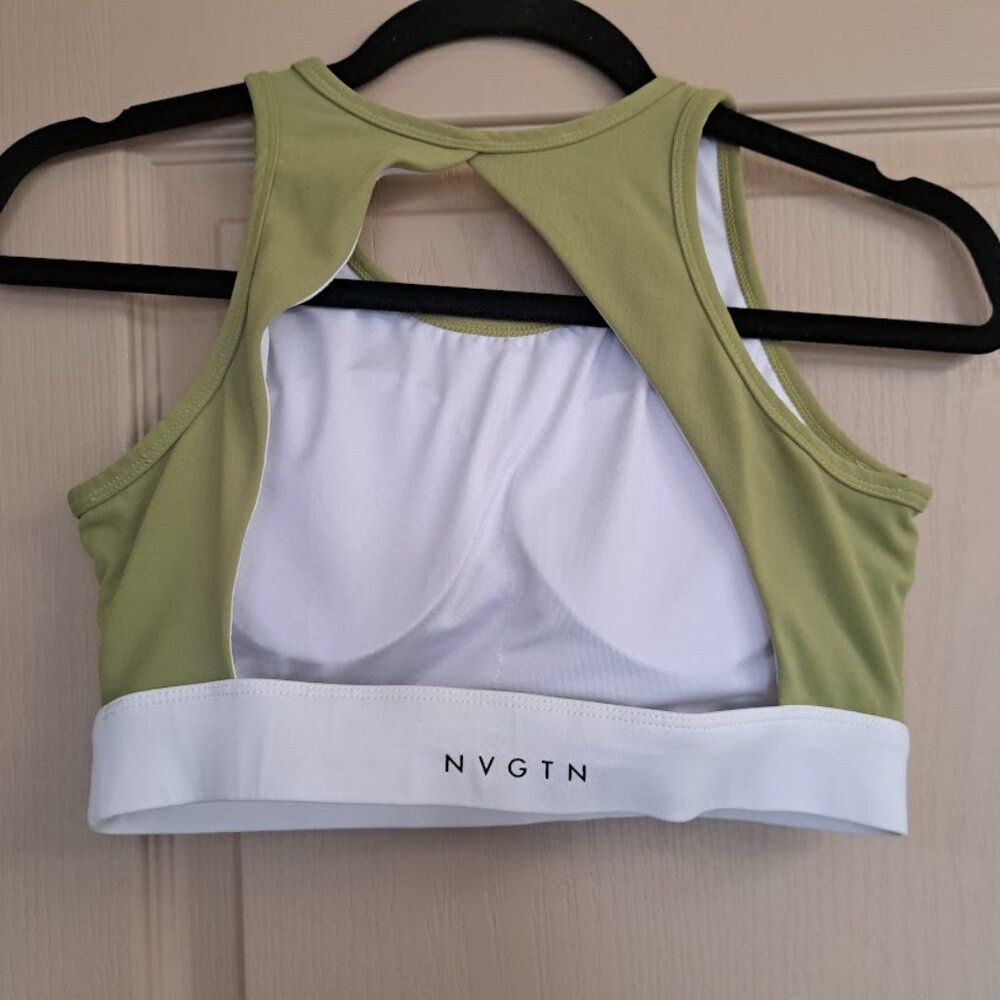 NVGTN Women's Sports Bra‎ with padding Size small Open Back high Front